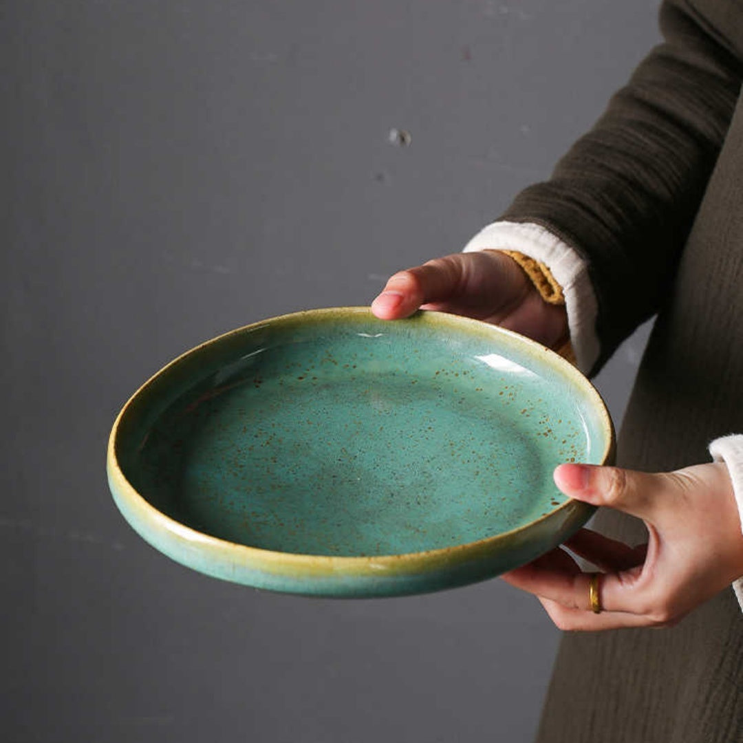 Simple Ceramic Irregular Shaped Creative Plate