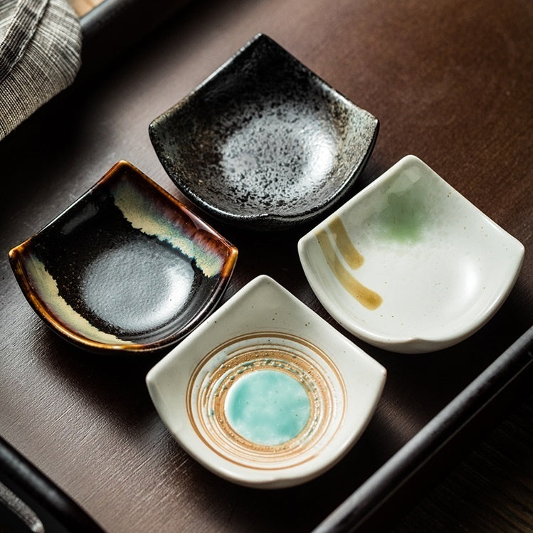 Curved Ceramic Four-corner Dish