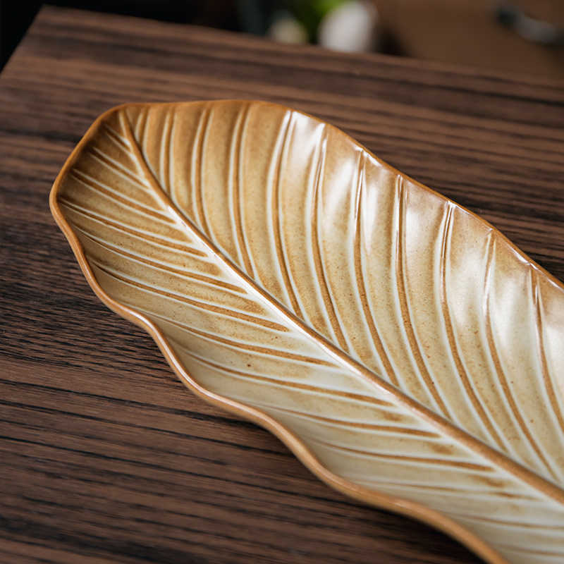 Vintage Leaves Style Ceramic Plate