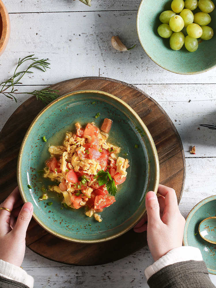 Simple Ceramic Irregular Shaped Creative Plate