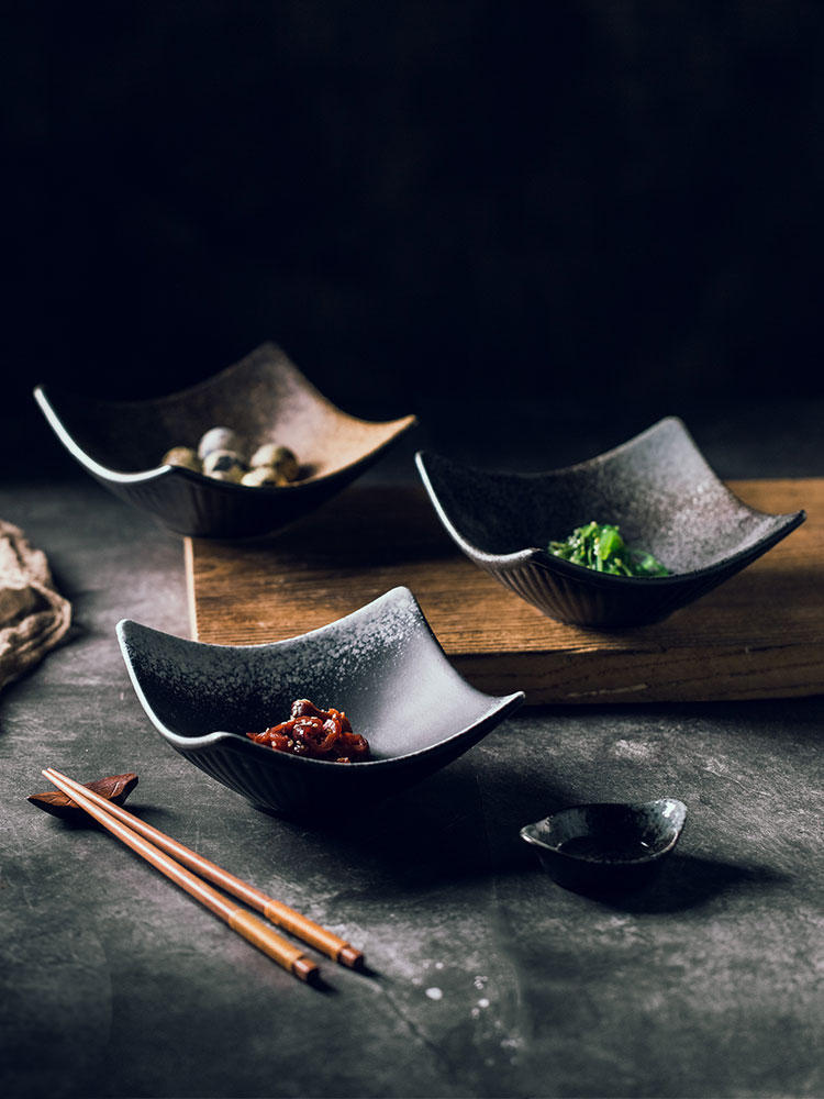 Restaurant Tableware Ceramic Curved Creative Plate