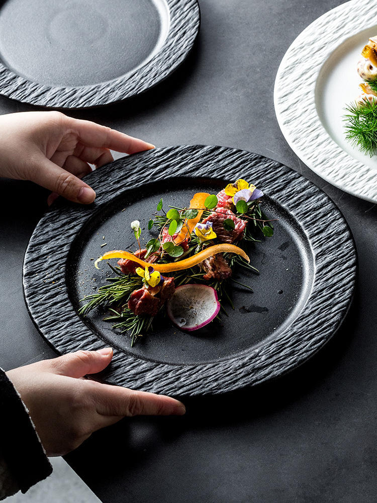 Elegant Creative Ceramic Round Plate