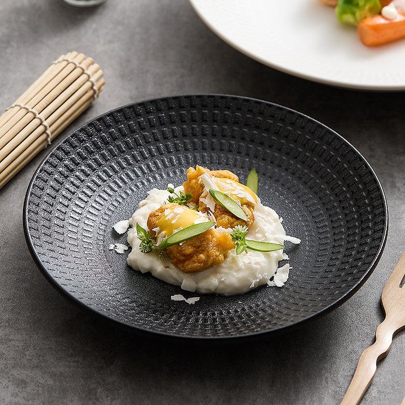 Household Black And White Ceramic Plate