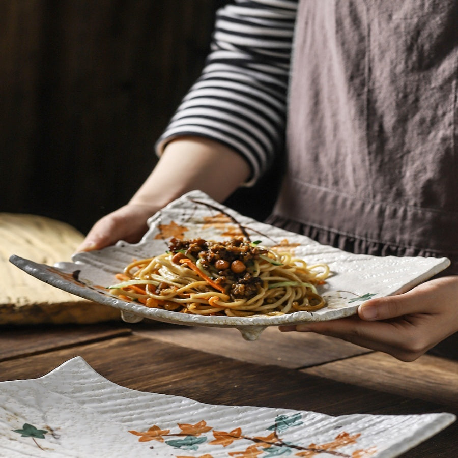 Hand-painted Ceramic Special-shaped Plate