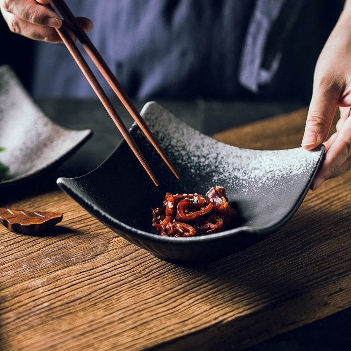 Restaurant Tableware Ceramic Curved Creative Plate